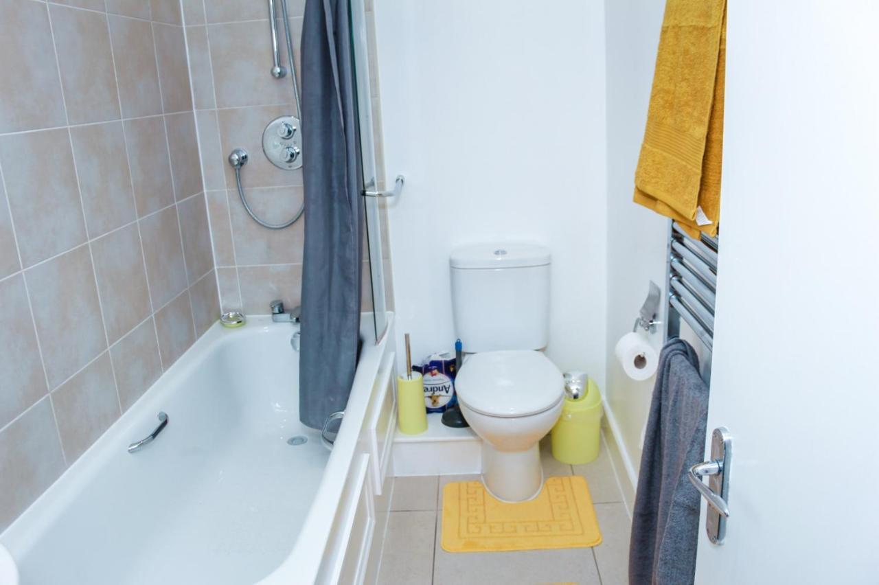 Camden Guest House Double Bedroom With Super Large King Bed 伦敦 外观 照片