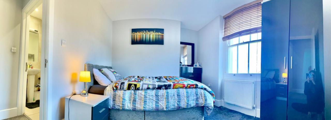 Camden Guest House Double Bedroom With Super Large King Bed 伦敦 外观 照片